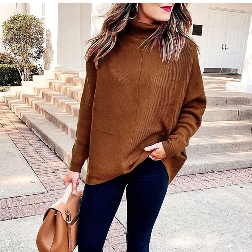 Asymmetric pullover